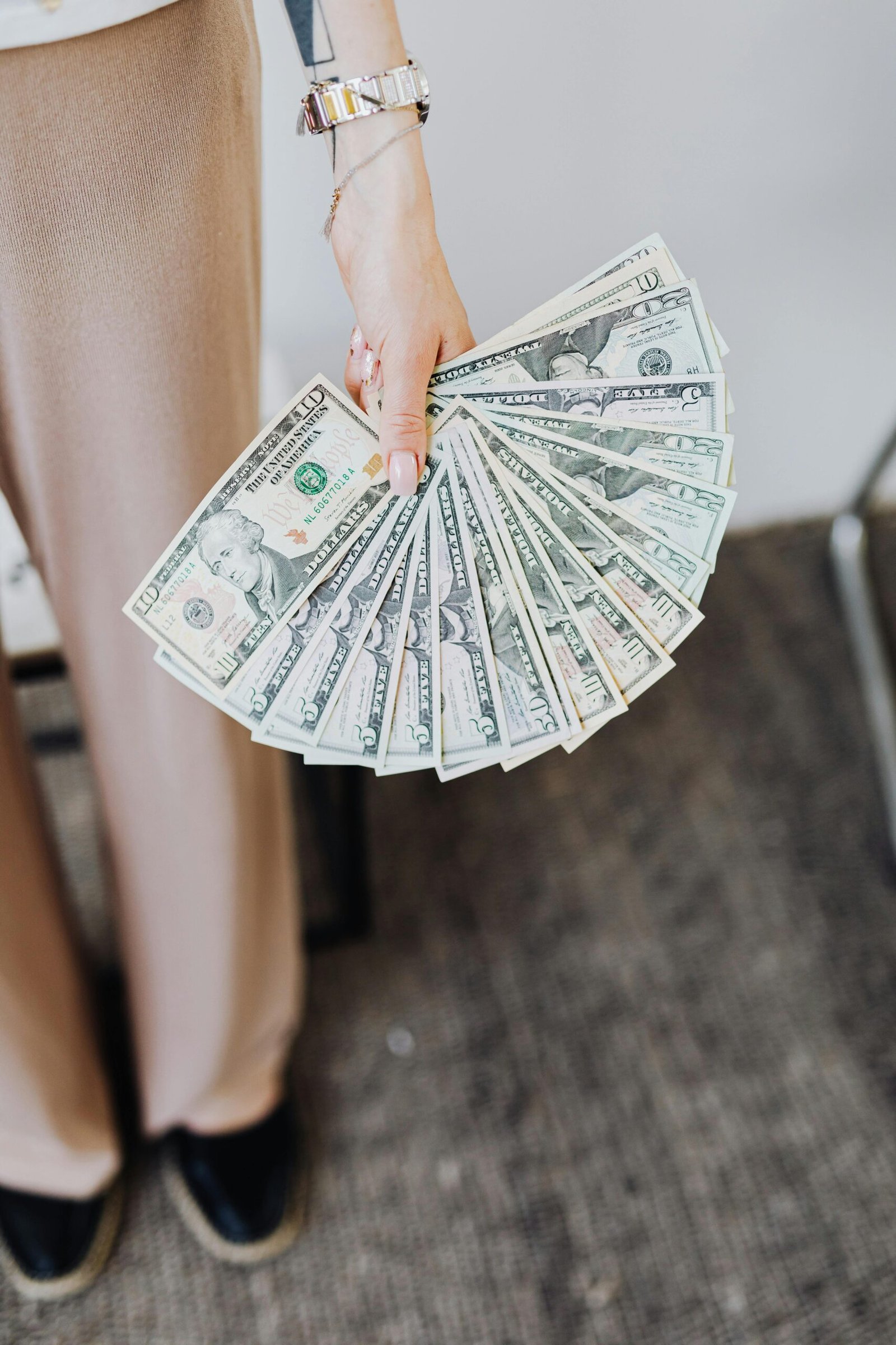 Small business start up loans help new entrepreneurs.